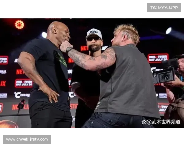 白大拿盛赞加西亚出色表现 暗示有望跻身UFC前十排名